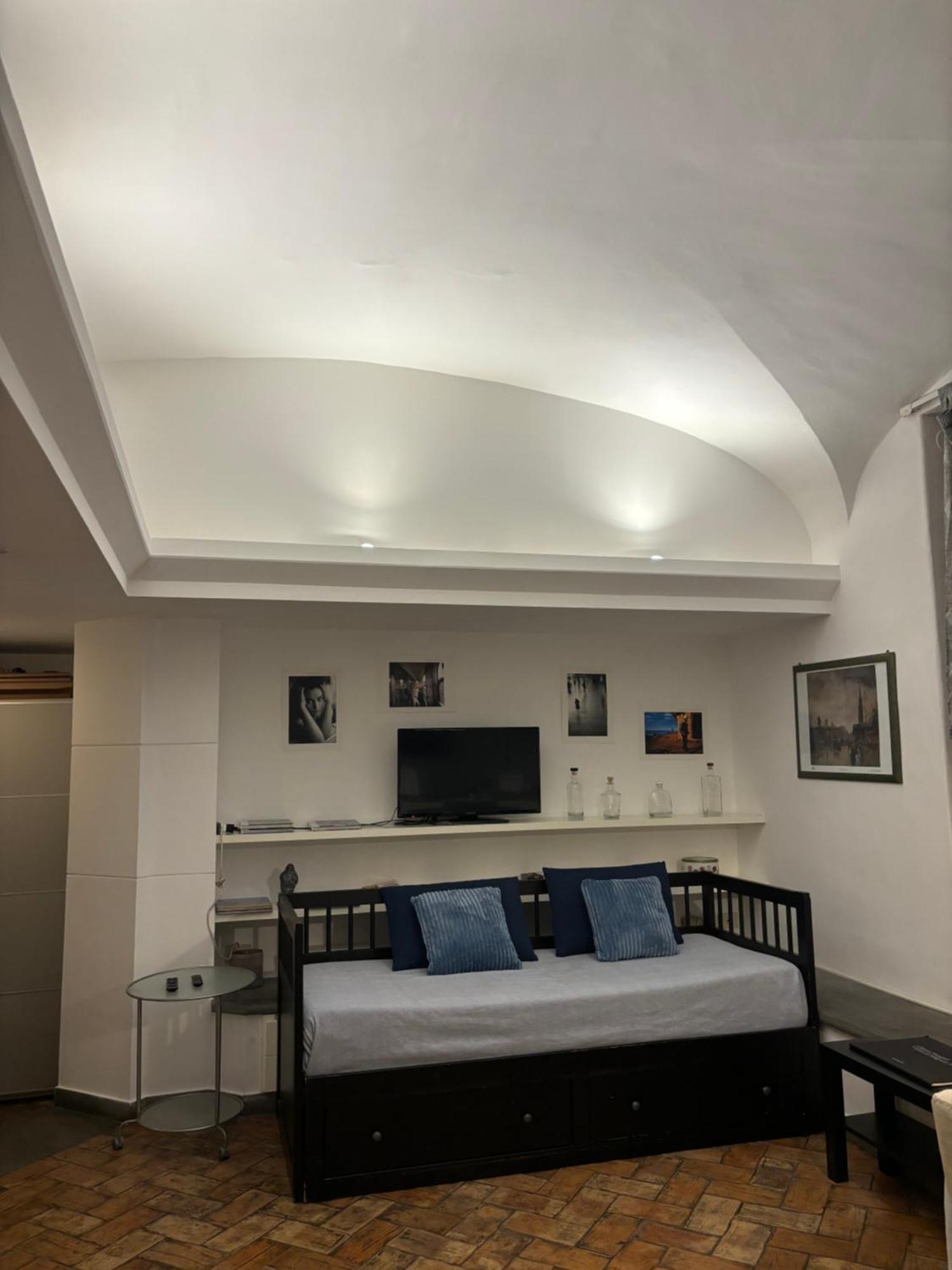 Bbb House Apartment โรม ภายนอก รูปภาพ