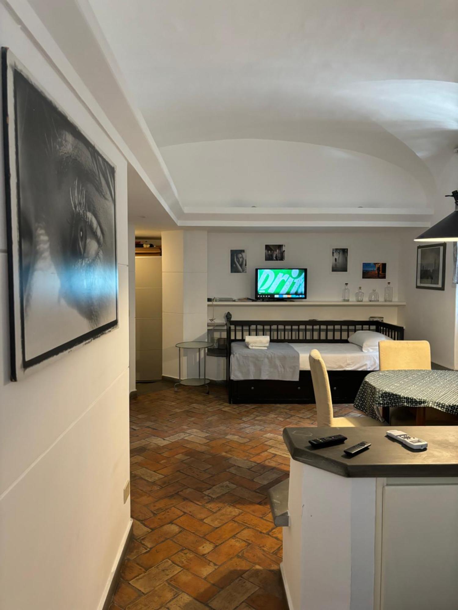 Bbb House Apartment โรม ภายนอก รูปภาพ
